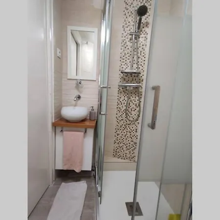 Lägenhet Appartement Cosy Proche Cdg Et Toutes Commodites Gonesse