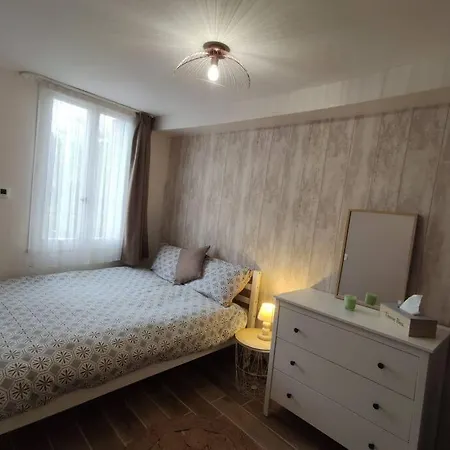 Lägenhet Appartement Cosy Proche Cdg Et Toutes Commodites *